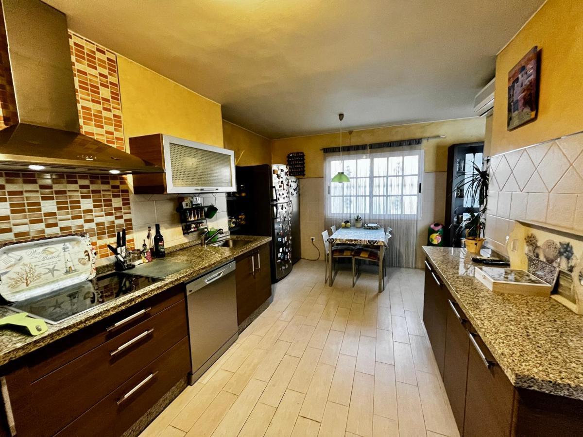 Like At Home Near Seville Montequinto Екстер'єр фото